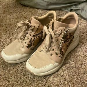 Platform Sneakers 7.5 size